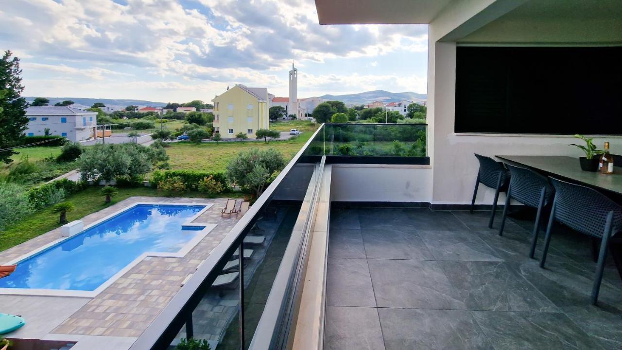 Villa Apartments Marko & Simun Kaštela Exterior foto