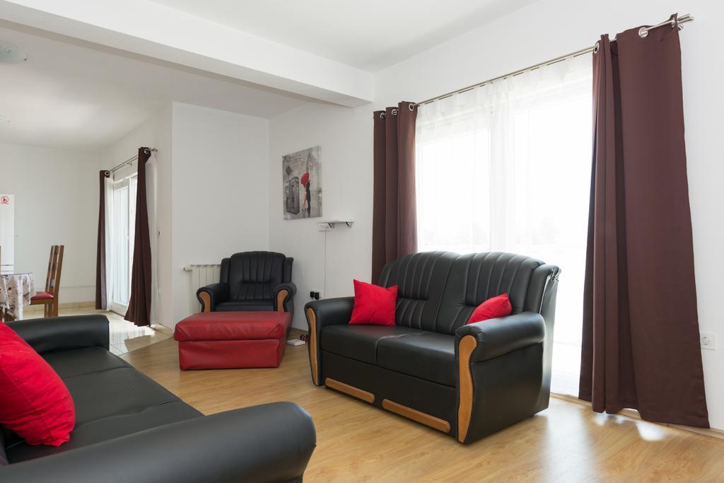 Villa Apartments Marko & Simun Kaštela Exterior foto