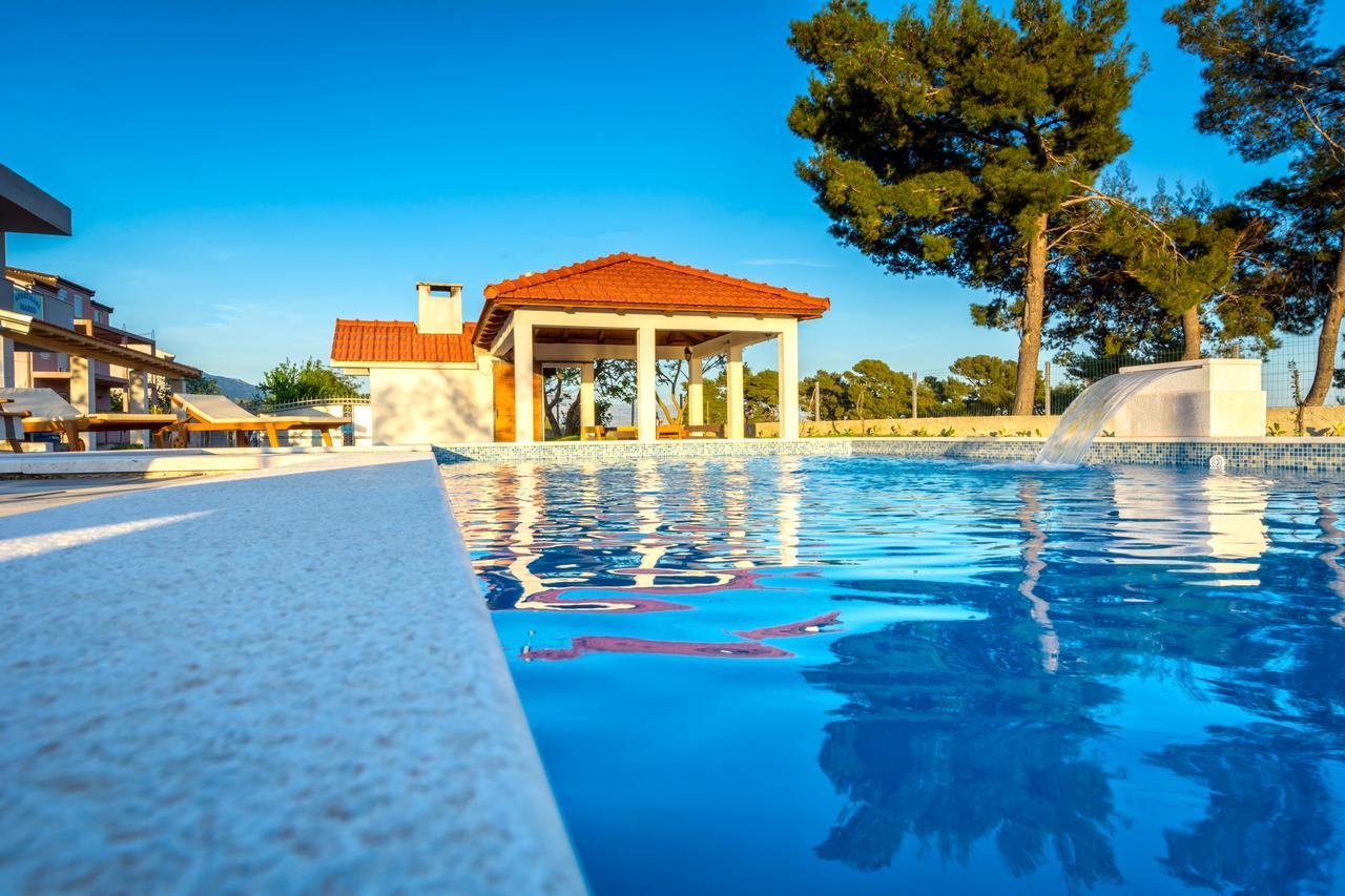 Villa Apartments Marko & Simun Kaštela Exterior foto